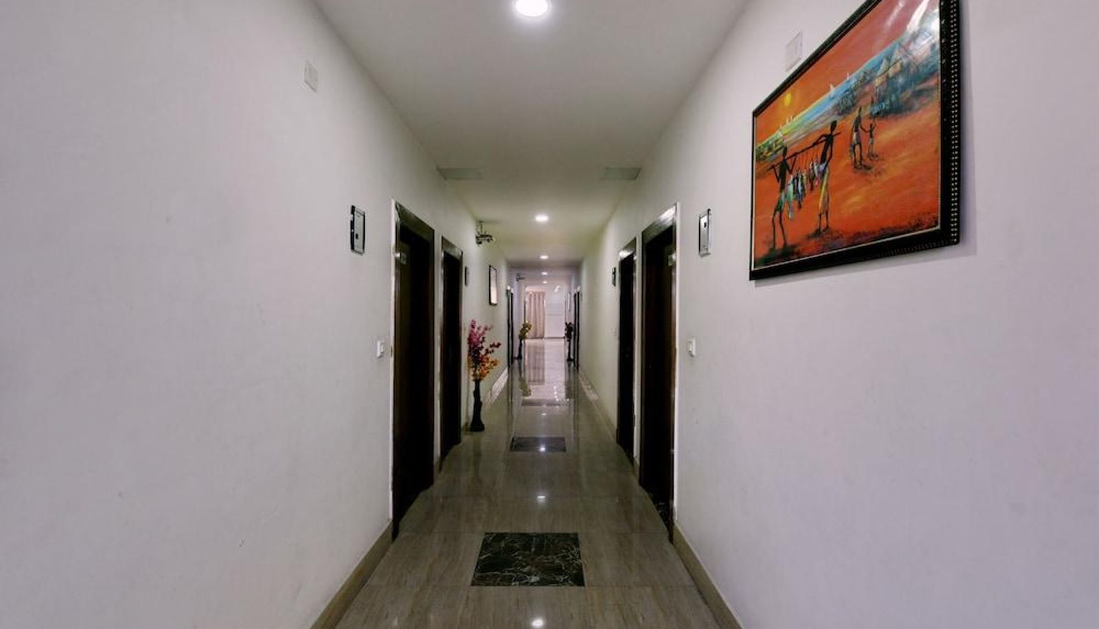 Interieur van het hotel - Hotel Noida Suites
