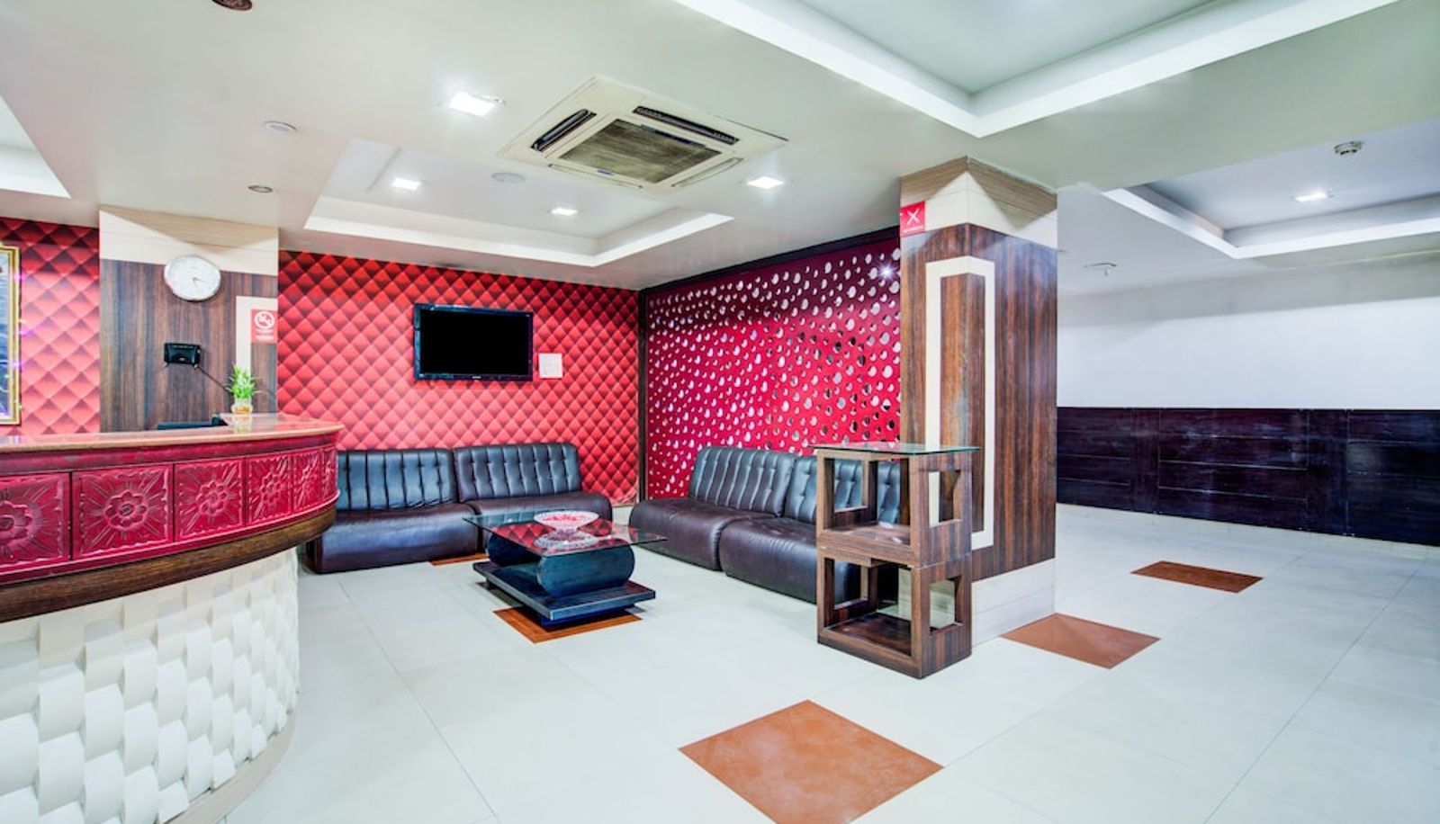Reception - OYO 7239 Hotel Aditya