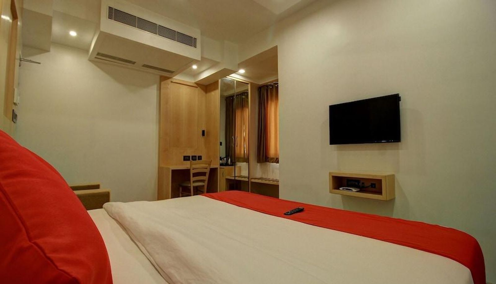 Standard room - Capital O 14031 Vinayak In