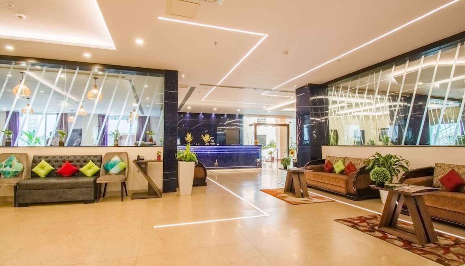 Hall - Mantris Hotel
