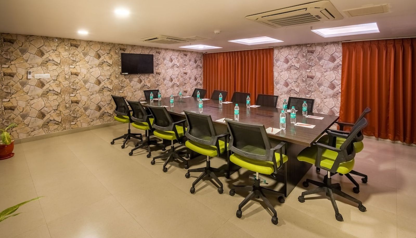 Meeting room - Mantris Hotel