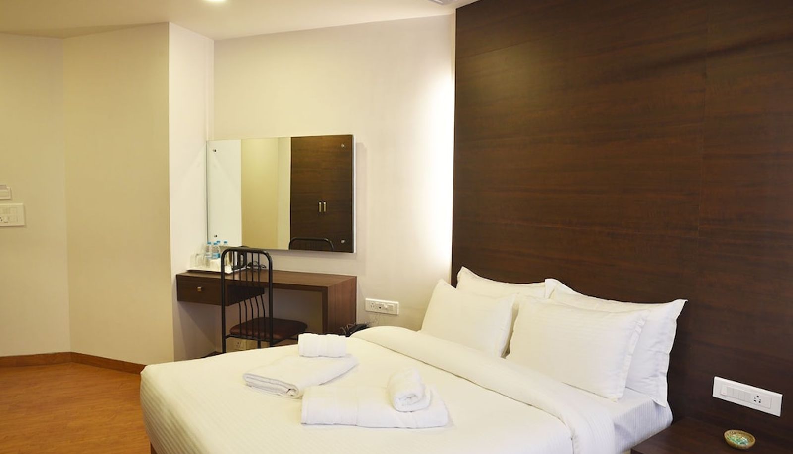 Camera business - Ladybird Hotel