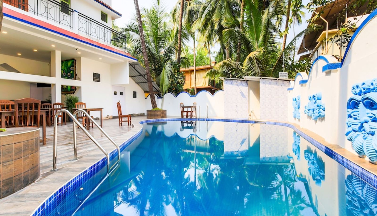 Pool - OYO 776 Royal Heritage
