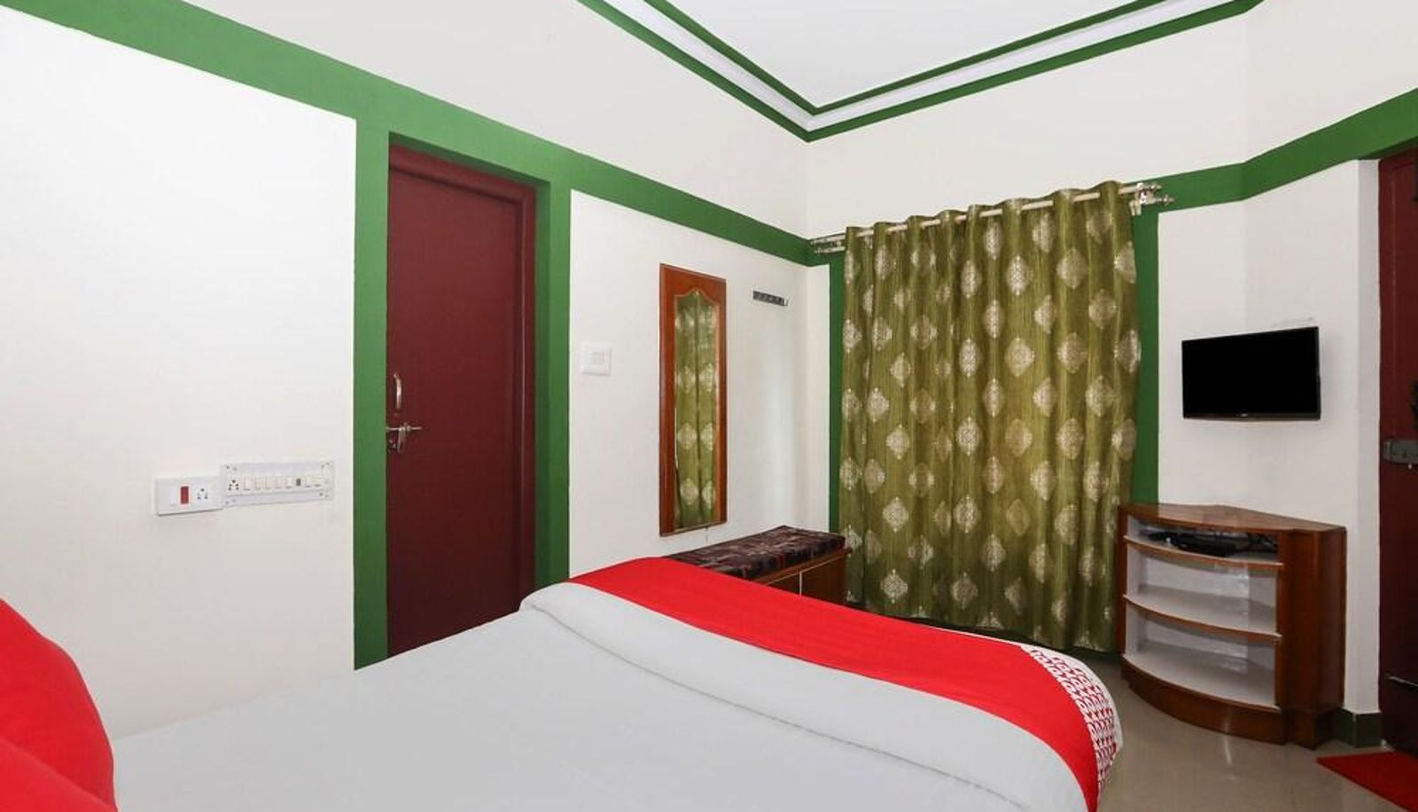Chambre Standard - OYO 7030 Four Seasons