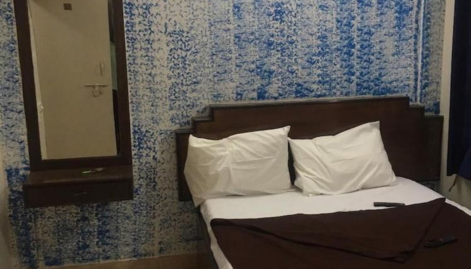 Habitación superior (doble) - Balaji Residency