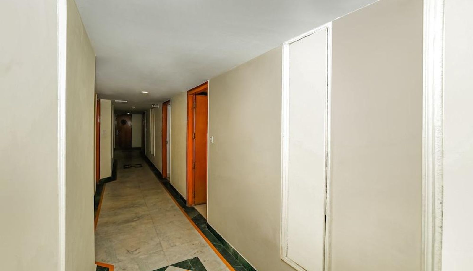 Intérieur de l'hôtel - OYO 22953 Hotel Shelter