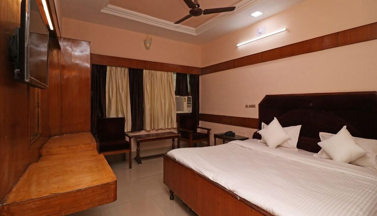 Standard room - SPOT ON 37002 Hotel Natraj