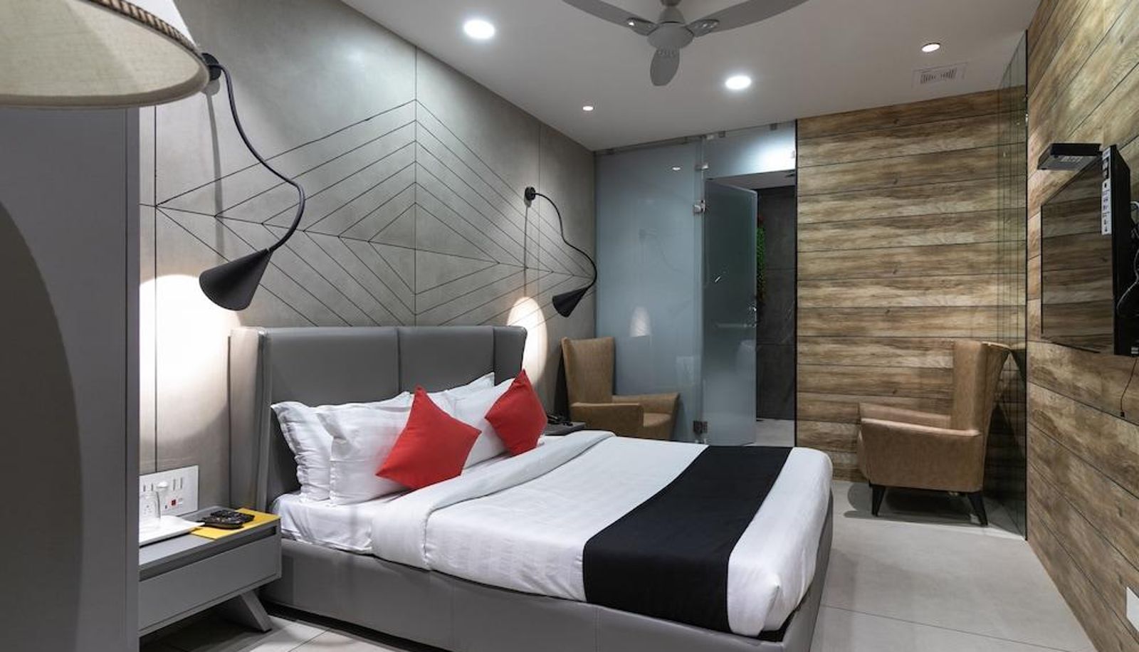 Standard room - OYO 1386 Hotel Welcome Palace