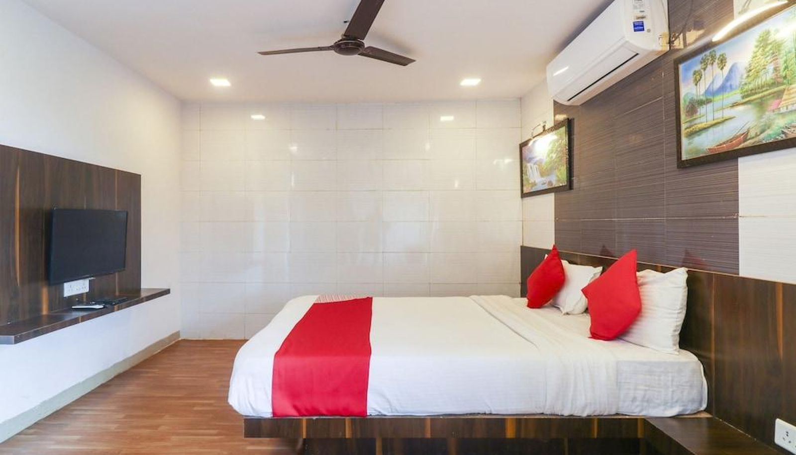 Chambre Standard - OYO 24161 Hotel Centre Point