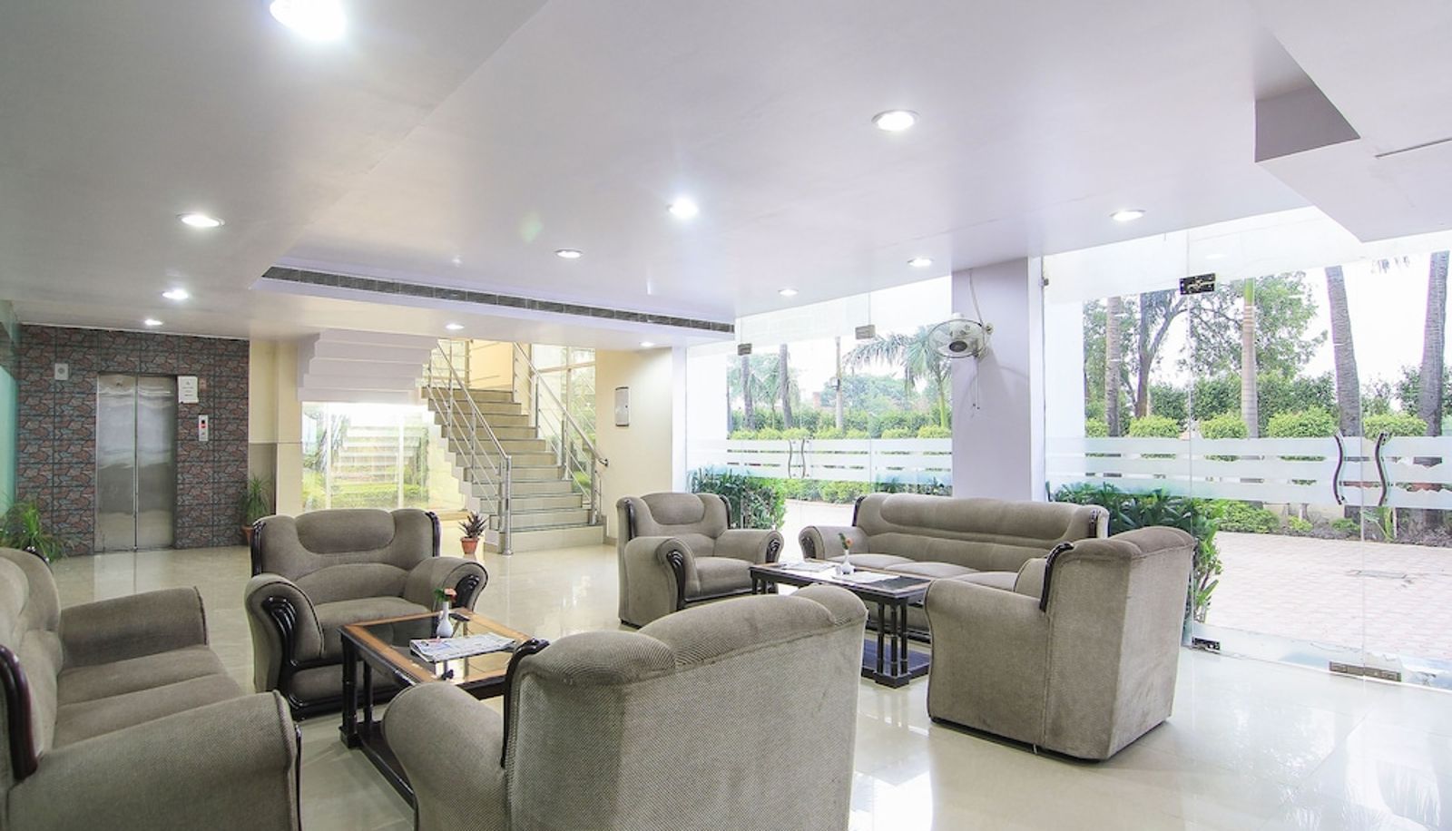 Hall - OYO 2032 Hotel Exotica