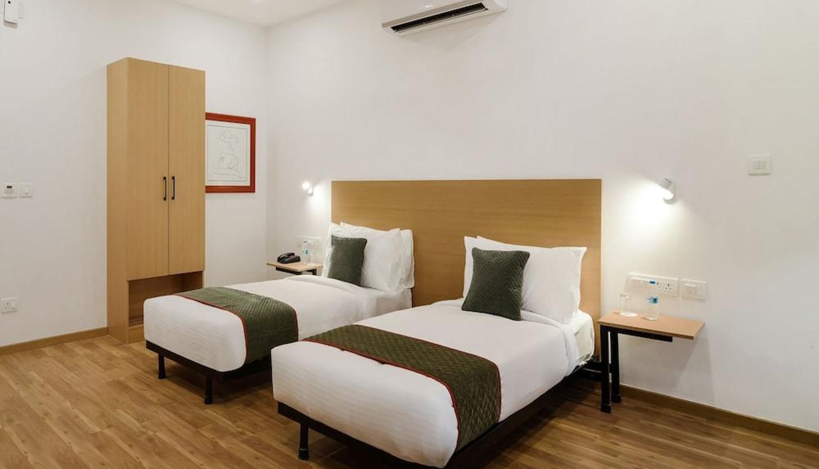 Standard room - OYO Townhouse 091 Nungambakkam