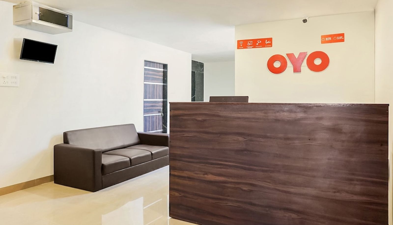 Reception - OYO 19363 United Star Hotel