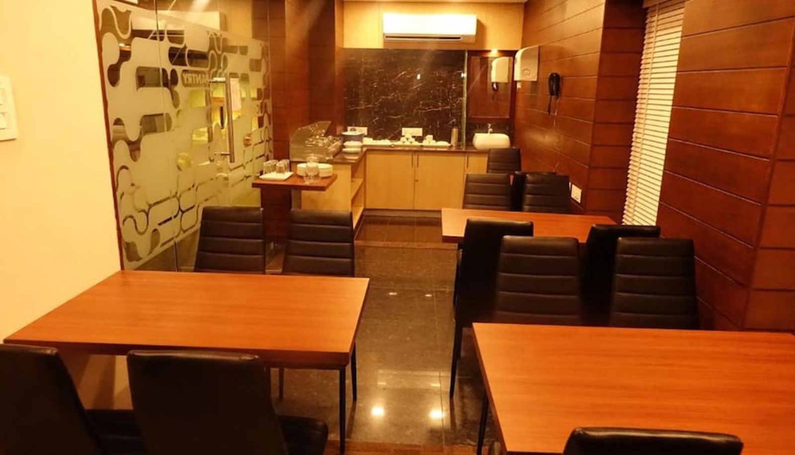 Restaurante - Hotel K square