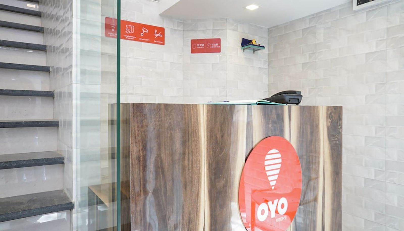 Reception - OYO 18995 Hotel Airport Annex