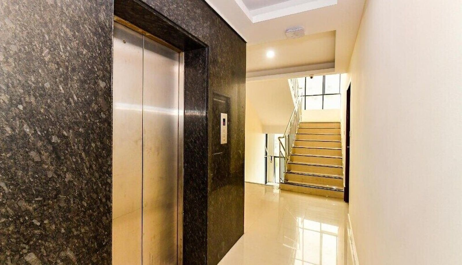 Interno dell'hotel - Tri Star Residency Ernakulam