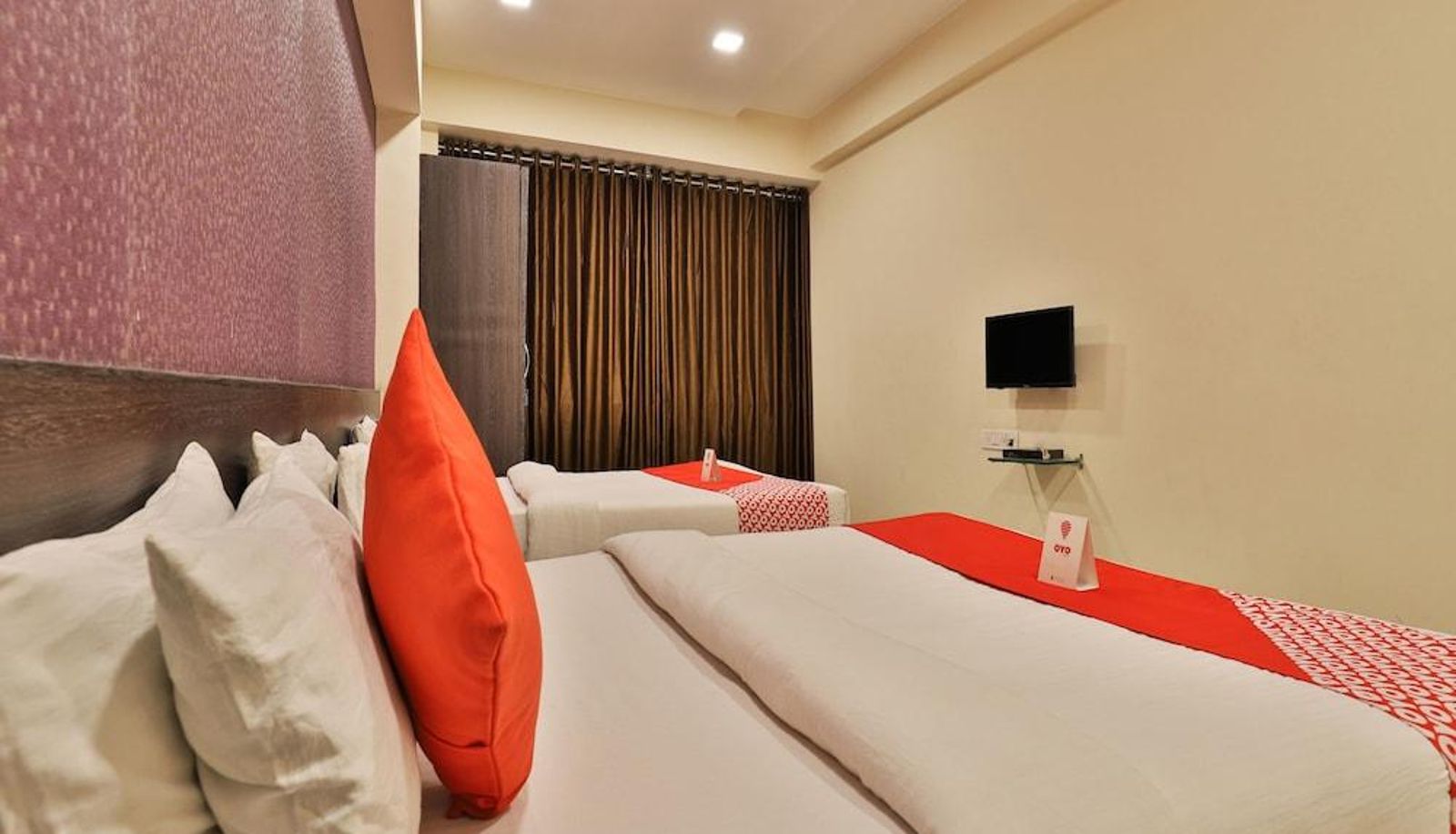 Superior room (double) - OYO 12247 Hotel Royal Rituals