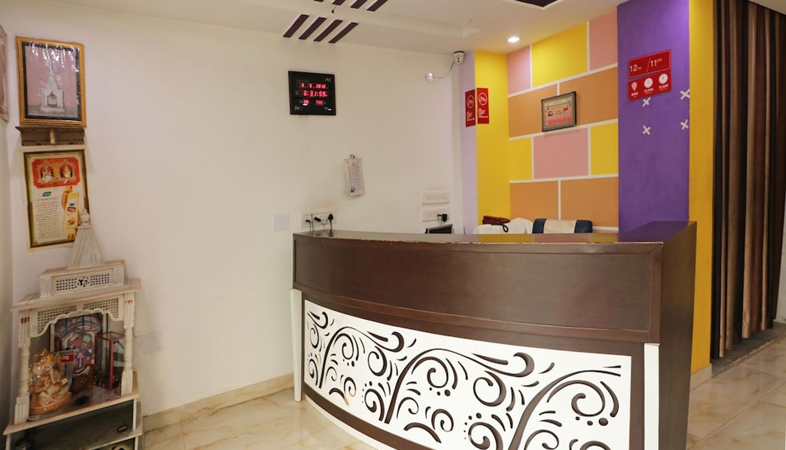 Recepcja - OYO 4773 Atithi Inn