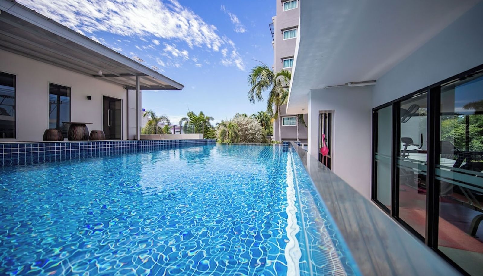 Piscina - Phavina Grand Boutique