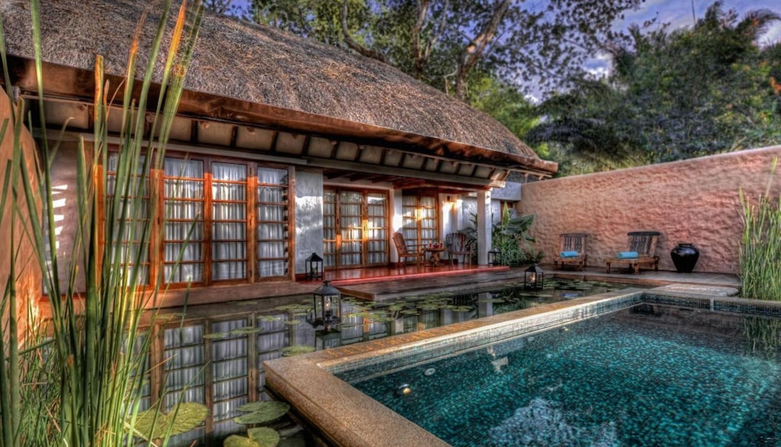 Pool - Coorg Evolve Back