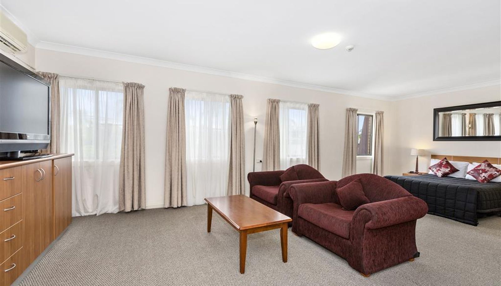 Pokój - Comfort Inn Centrepoint