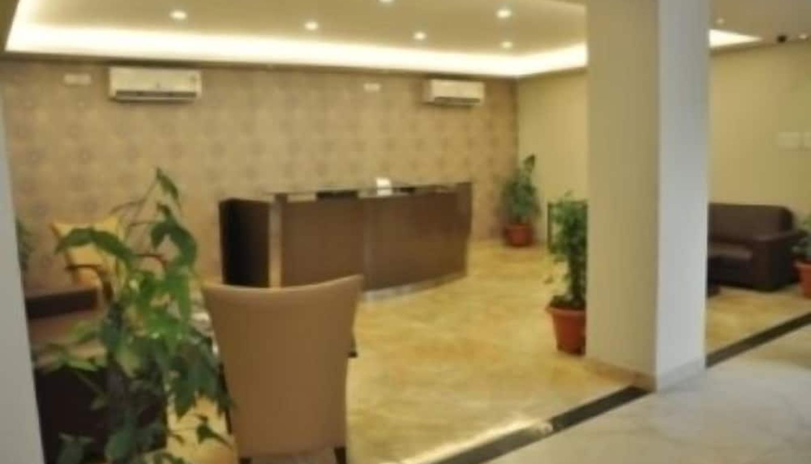 Reception - Hotel Tourist