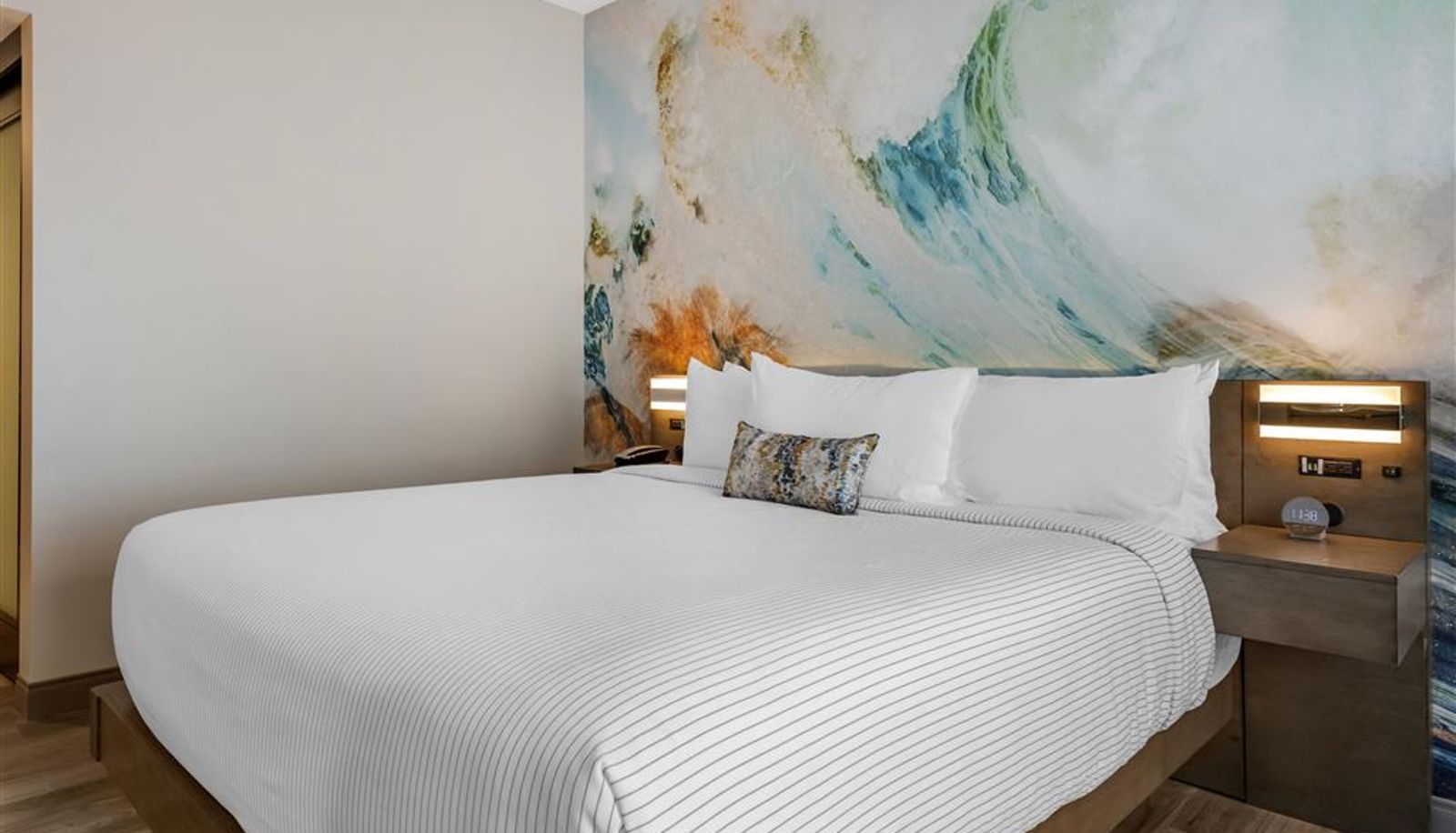 Room - Cambria Hotel Orlando Airport