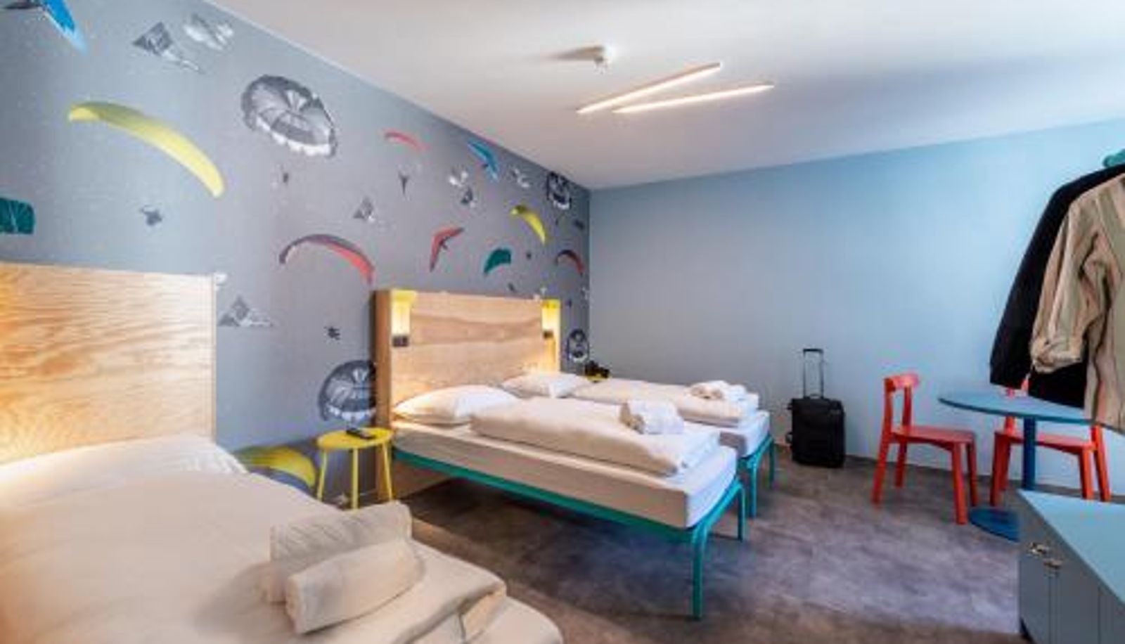 Driepersoonskamer - MEININGER Hotel Innsbruck Zentrum