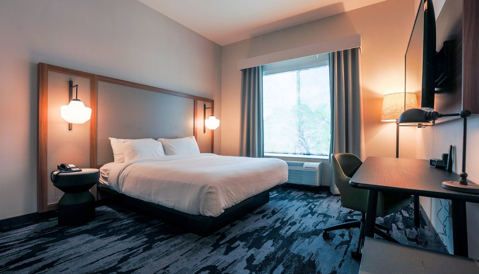 Zimmer - Fairfield by Marriott Inn and Suites Marquette