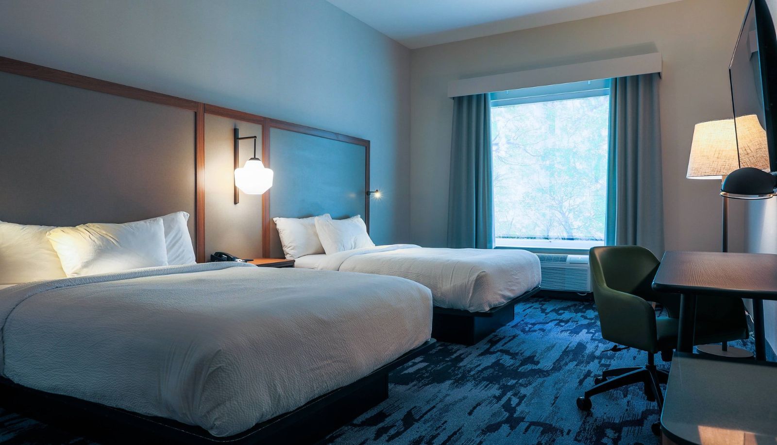 Zimmer - Fairfield by Marriott Inn and Suites Marquette