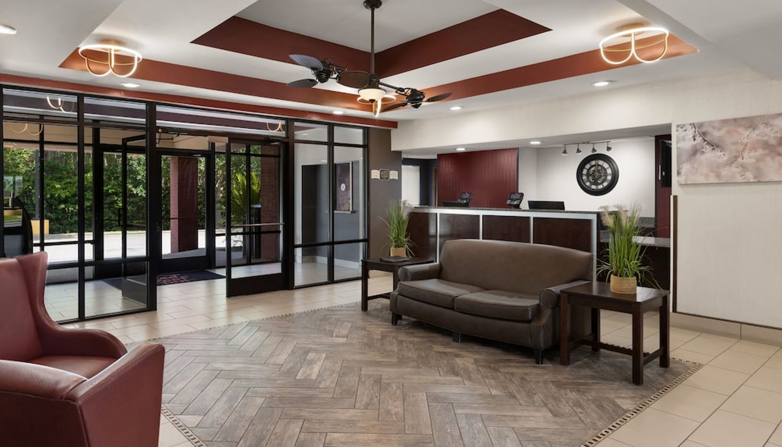 Lobby - Red Roof Inn & Suites Savannah Airport