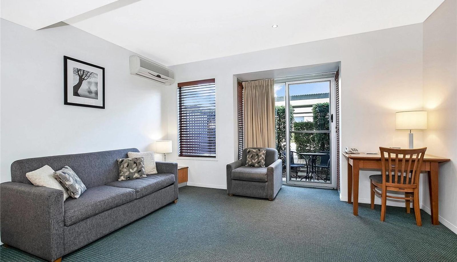 Room - Comfort Inn & Apartments Northgate Airport