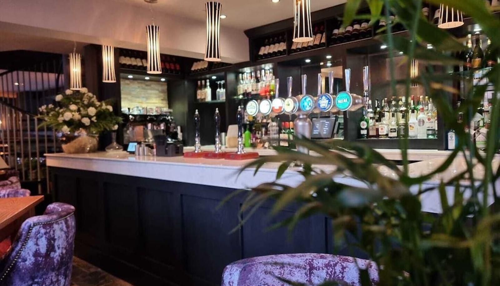 Info - The Lion Hotel
