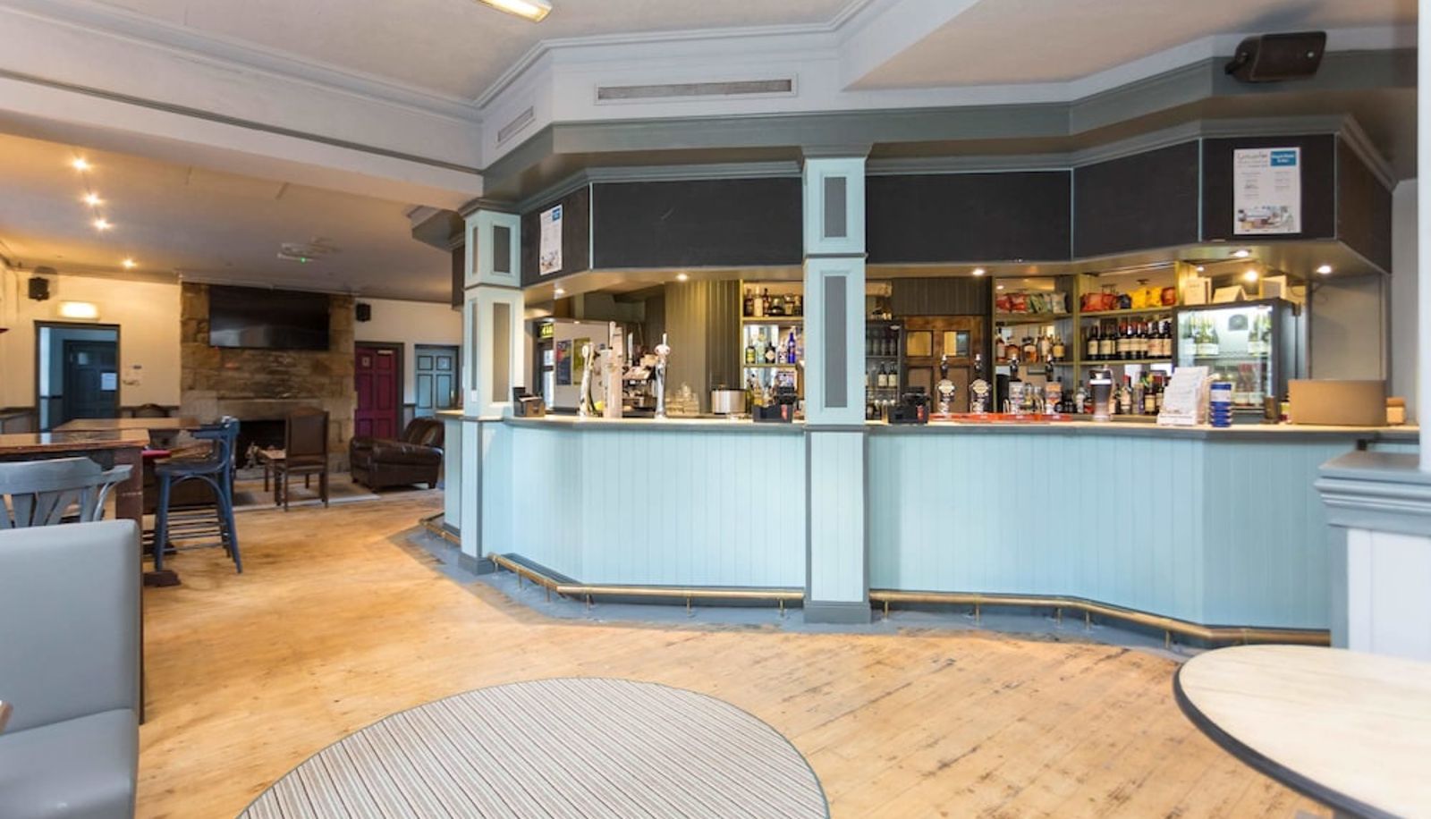 Lobby - The Royal Hotel and Bar
