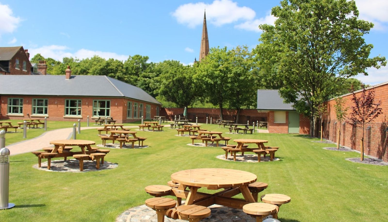 Giardino - The Aston Tavern