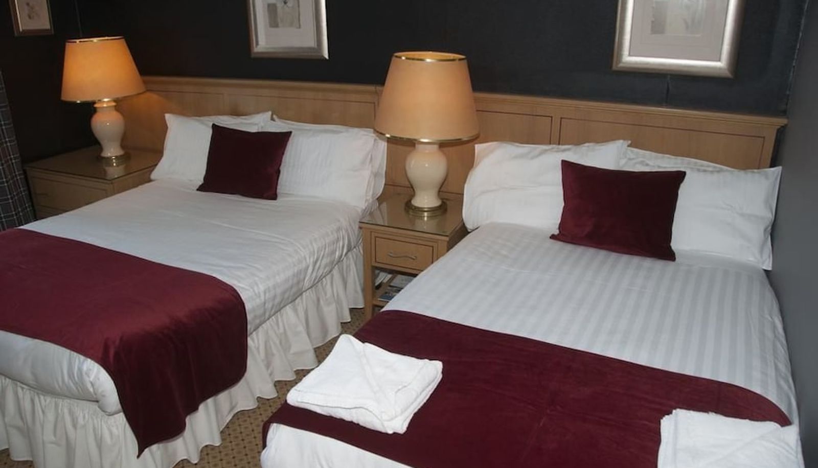 Family room - Caledonian Hotel