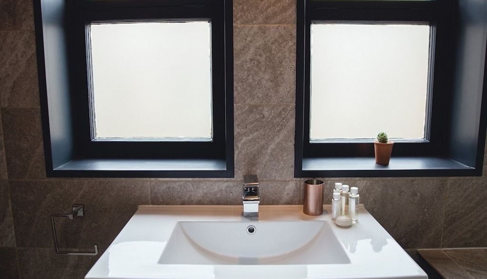 Bathroom - Charter House