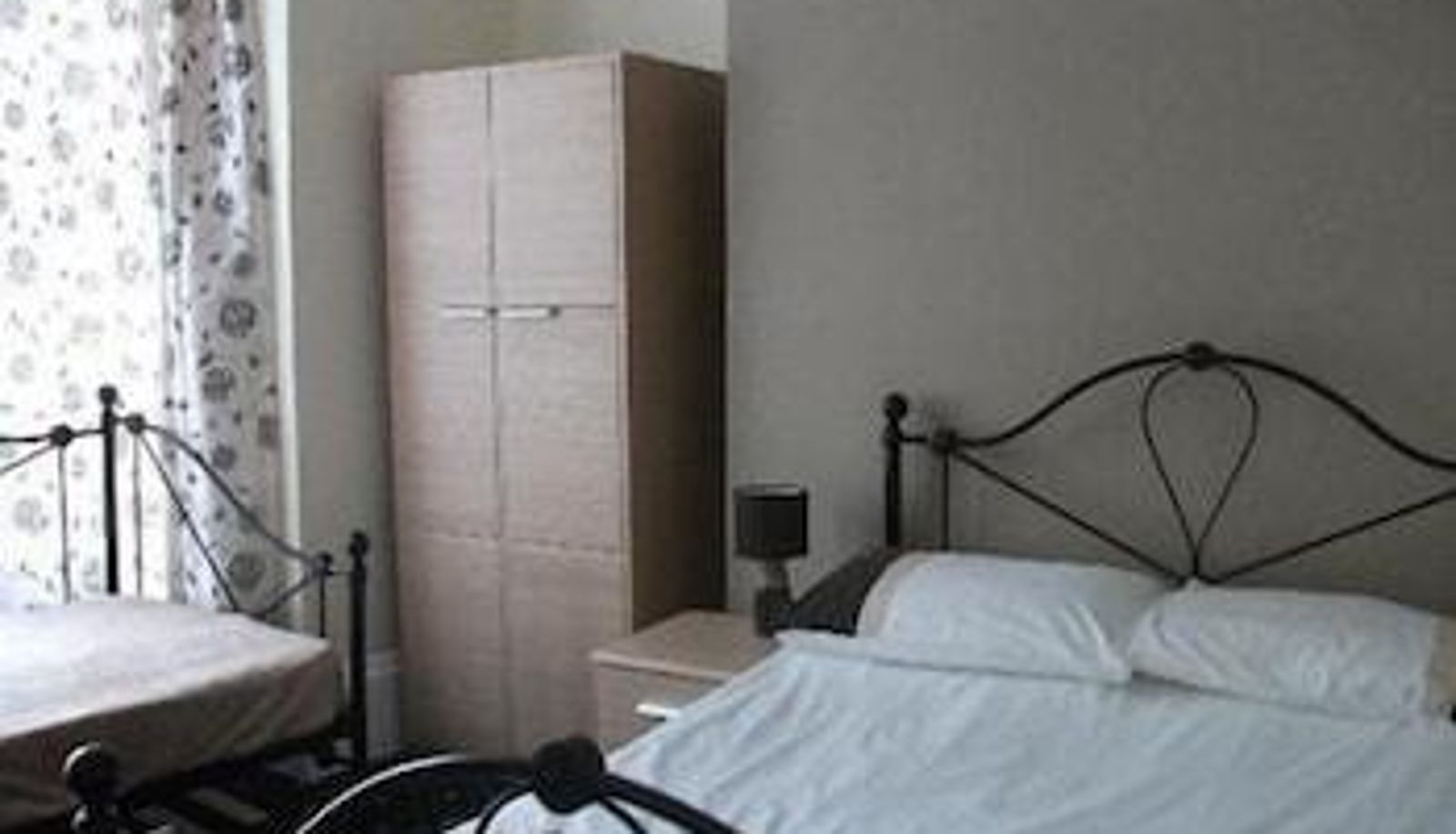 Camera standard - Millifont Guest House