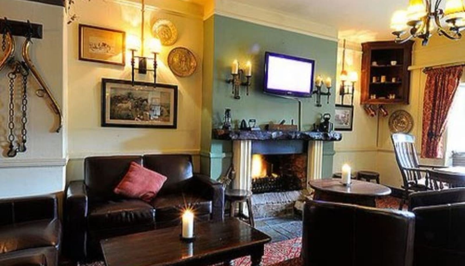 Salón - The Colesbourne Inn