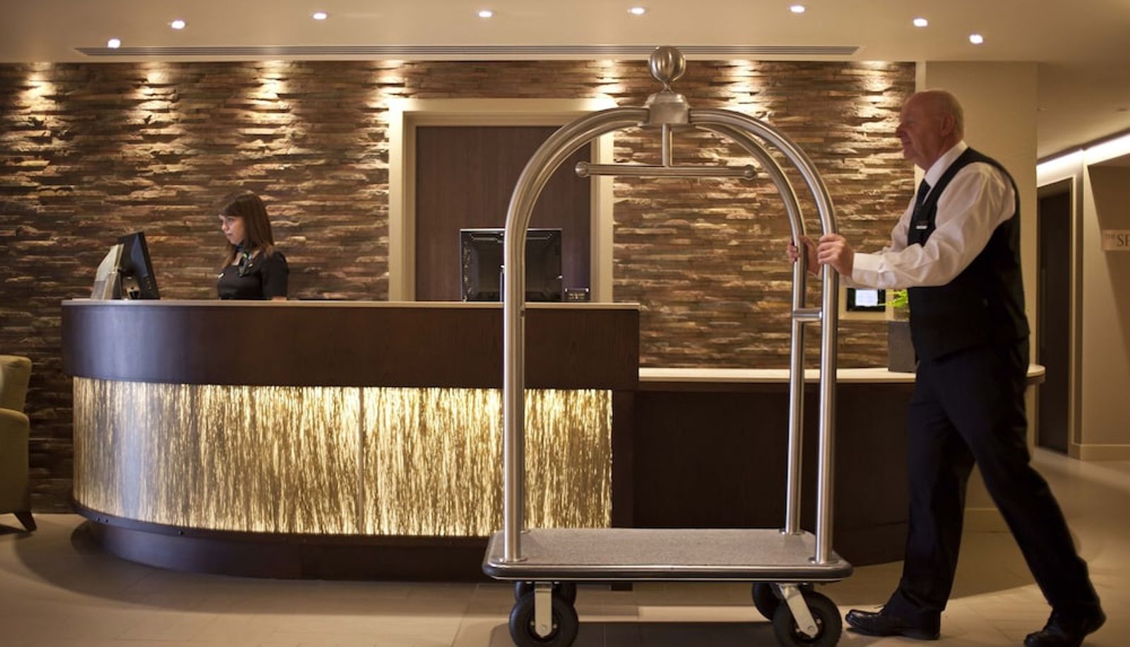 Rezeption - The Spa Hotel at Ribby Hall Village
