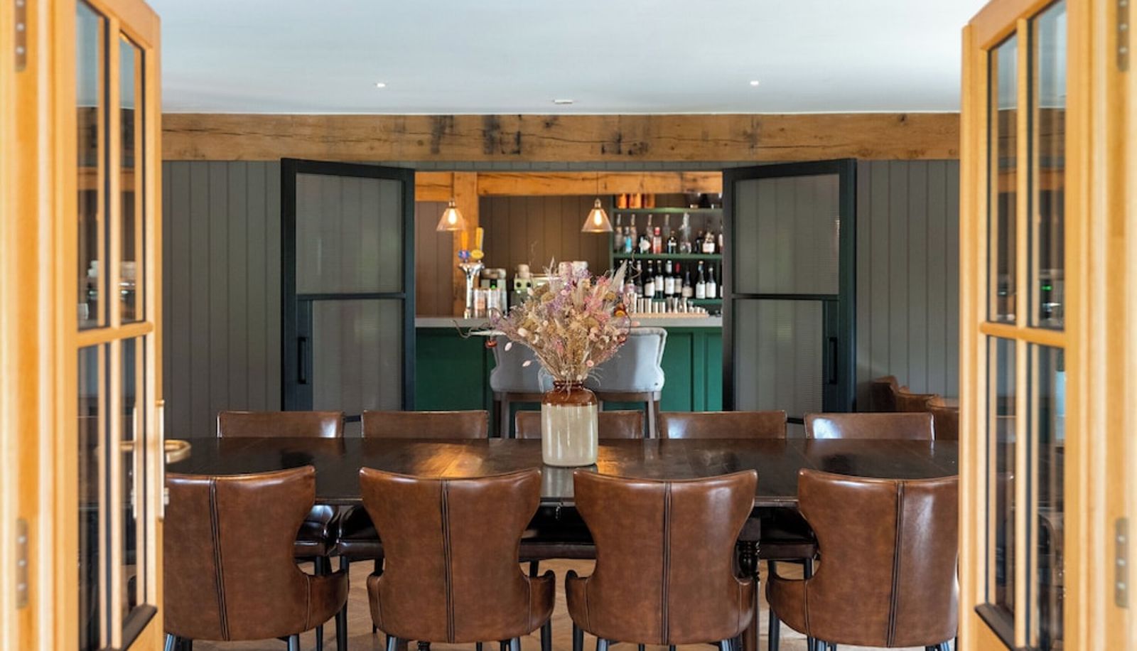 Meeting room - Retreat East