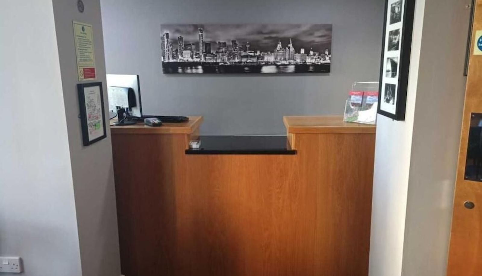 Hall - The Liverpool Inn Hotel Sure Collection by Best Western