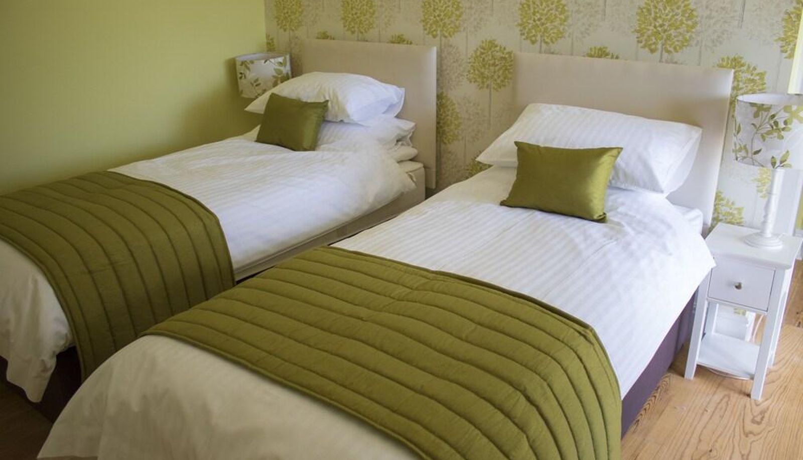 Apartment - The Grange Guesthouse Cefn-coed