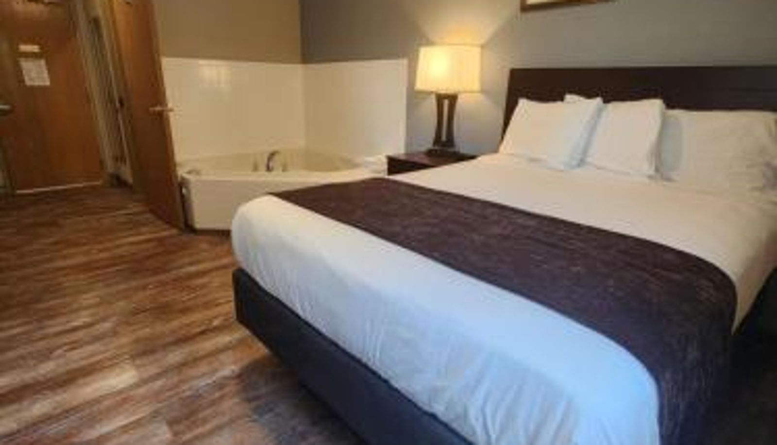 Room - Put-in-Bay Resort & Conference Center
