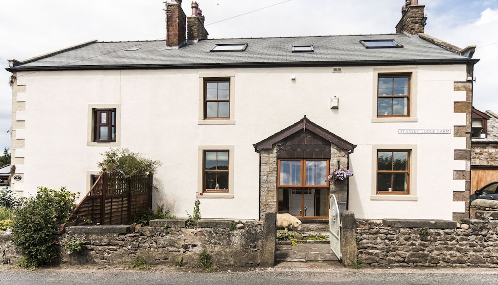 Info - Stanley Lodge Farmhouse