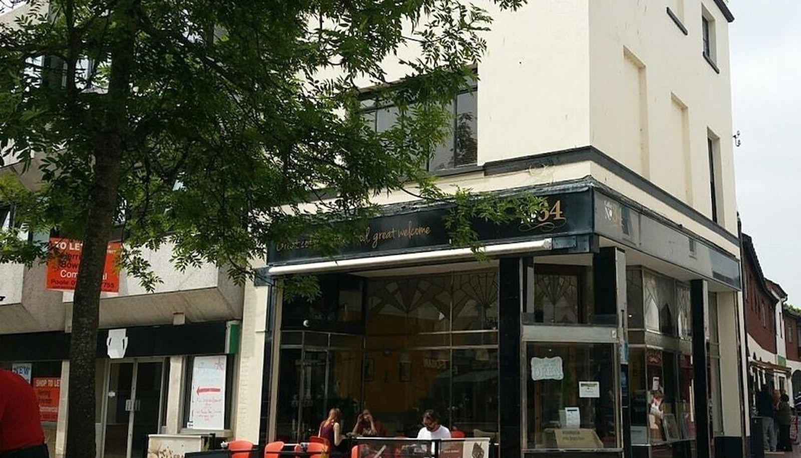 Zona exterior del hotel - Cafe Guest House 34