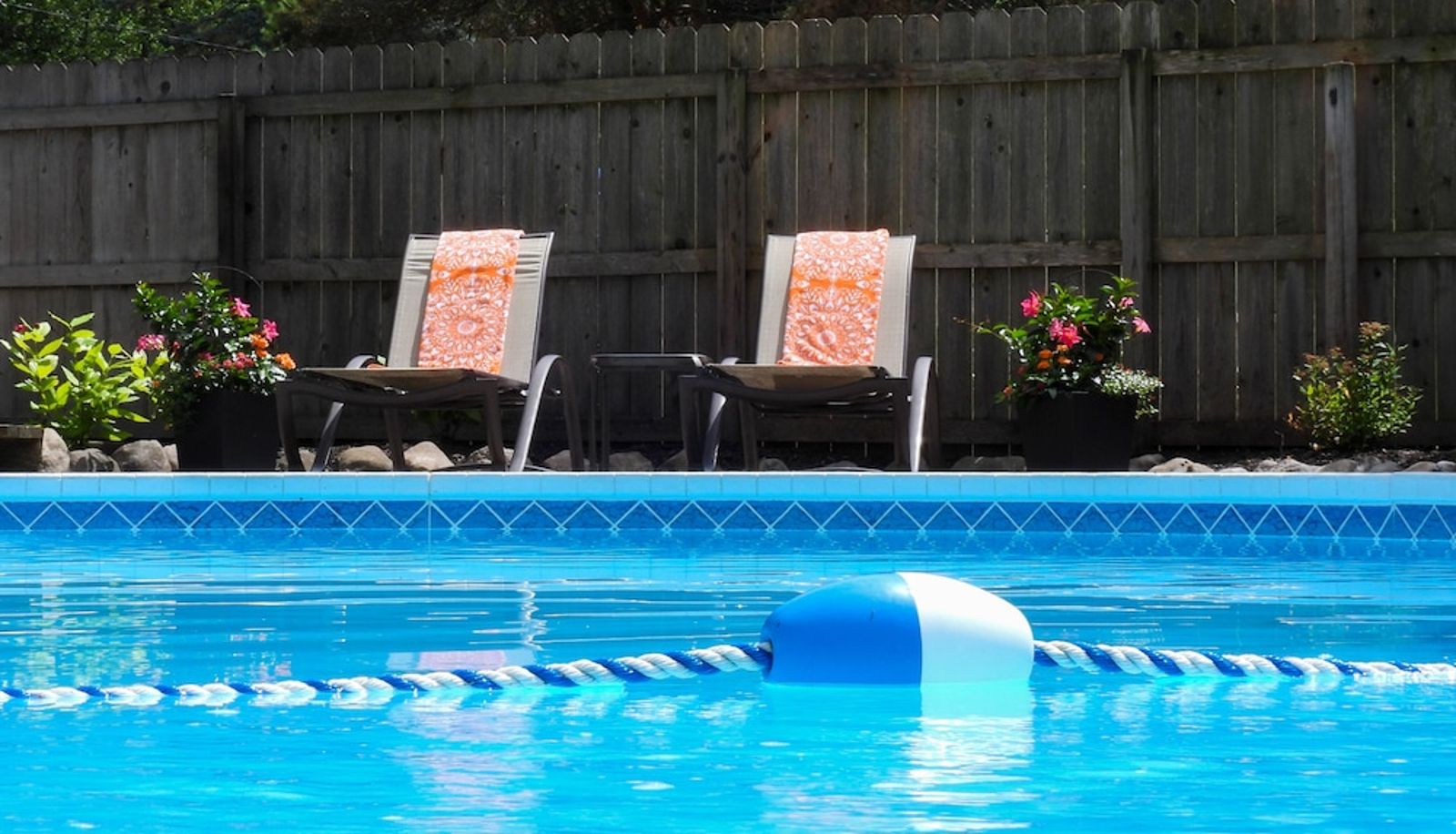 Pool - Rosemont Inn Resort B&B