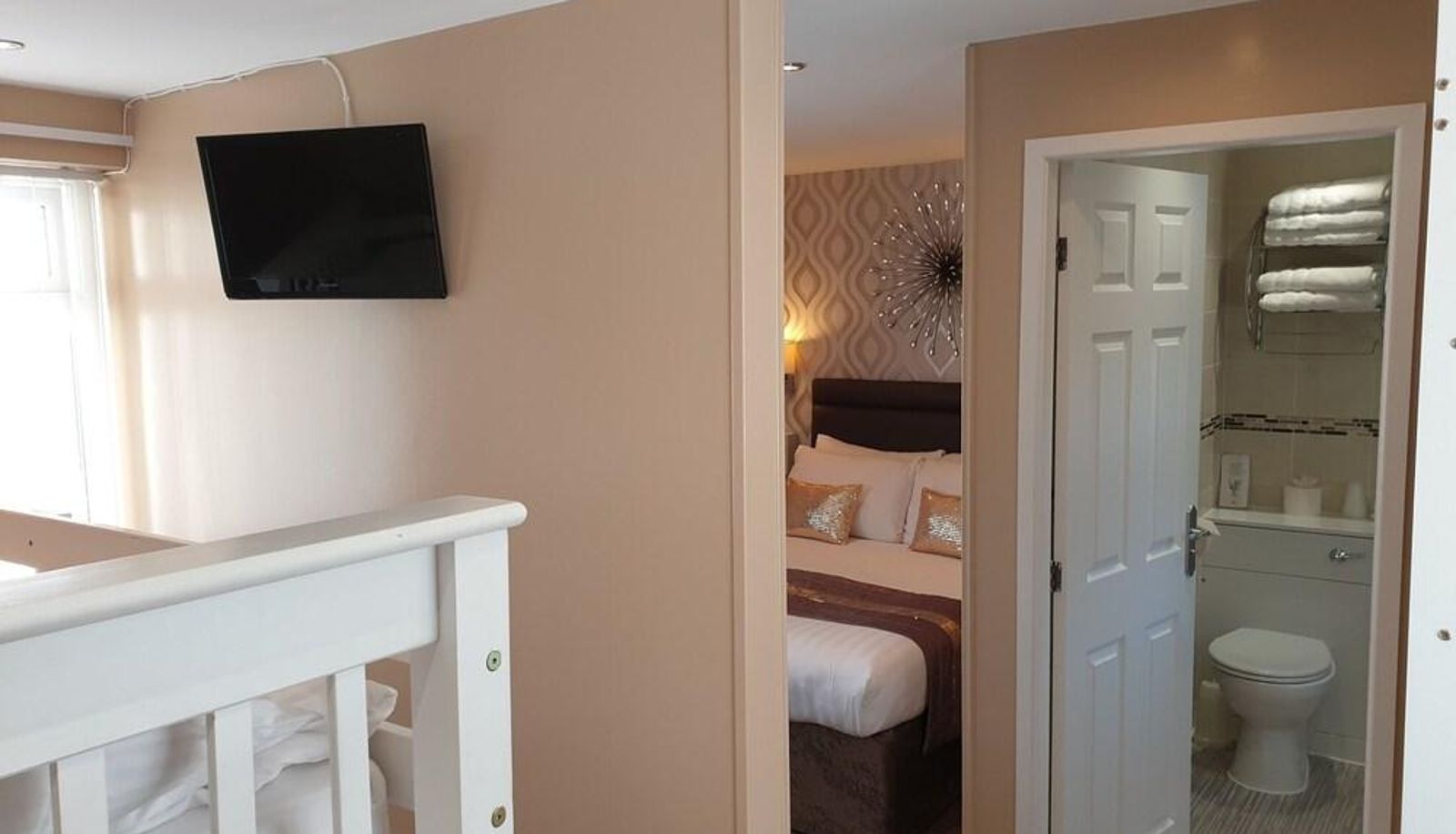 Apartment - Corona Bed & Breakfast