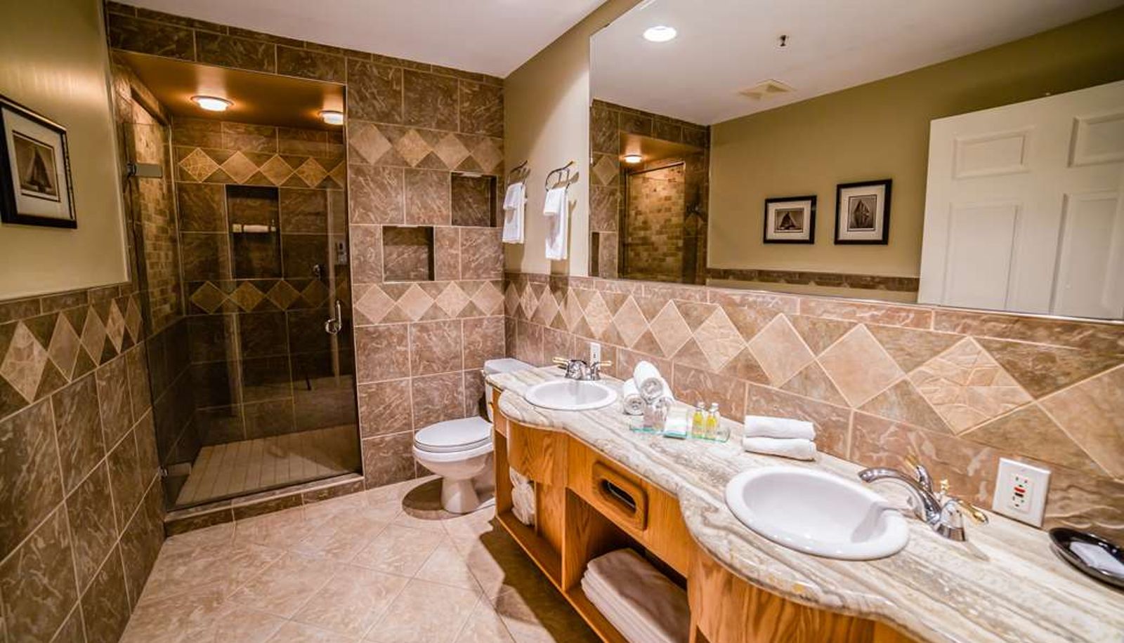Chambre - Prestige Hudson Bay Lodge & Conference Centre