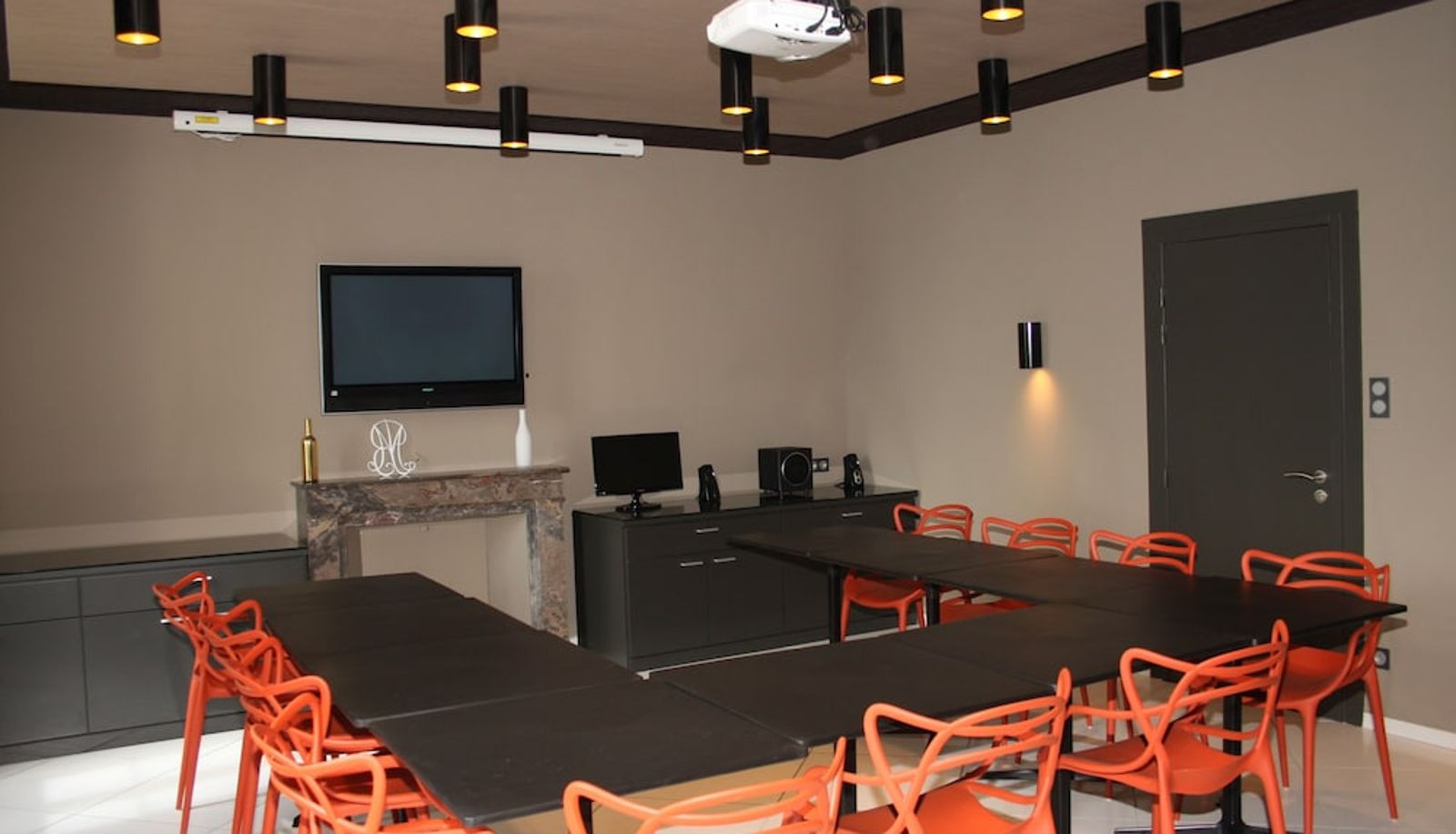 Meetingzimmer - Maison Marie BARRAULT