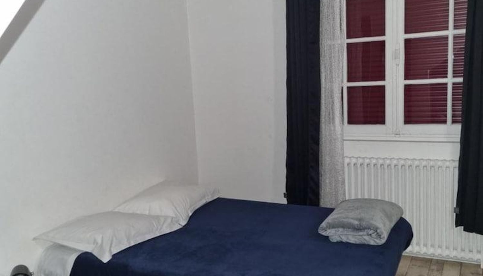 Standard room - Hotel Cafe de la Gare